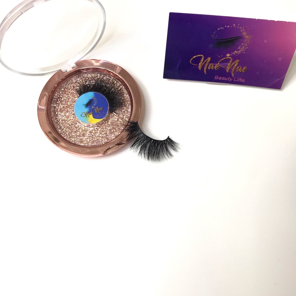 NWT- 3D Mink Lashes